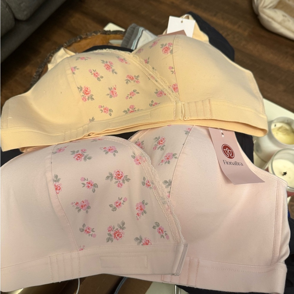 Fiona Bra’s Floral Soft-Cup Bra in Pale Pink and Cream